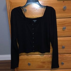 Cropped button-up long sleeve shirt